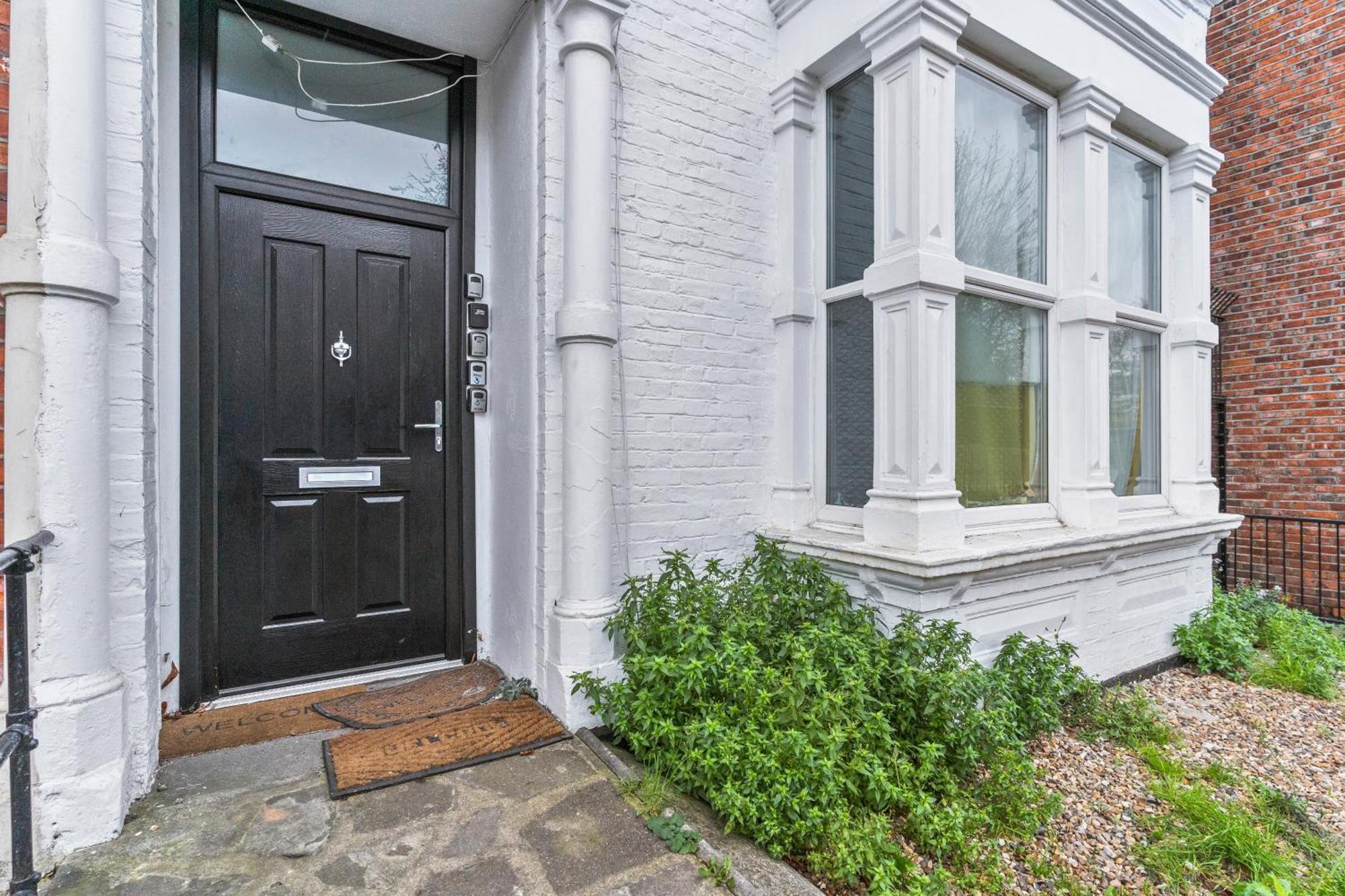 Modern Apartments London With Free Wifi 외부 사진