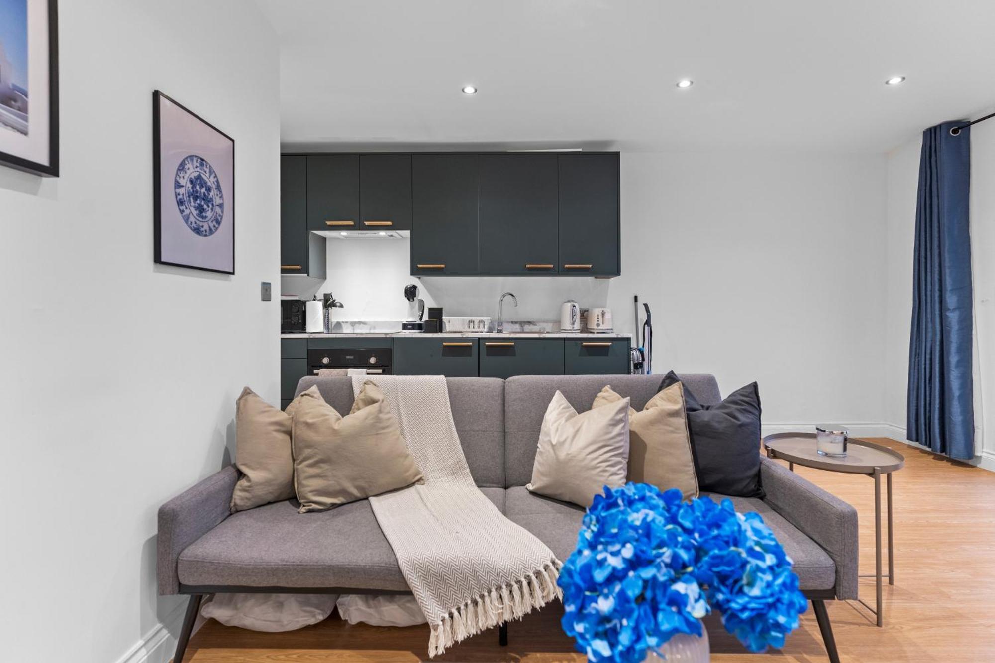 Modern Apartments London With Free Wifi 외부 사진