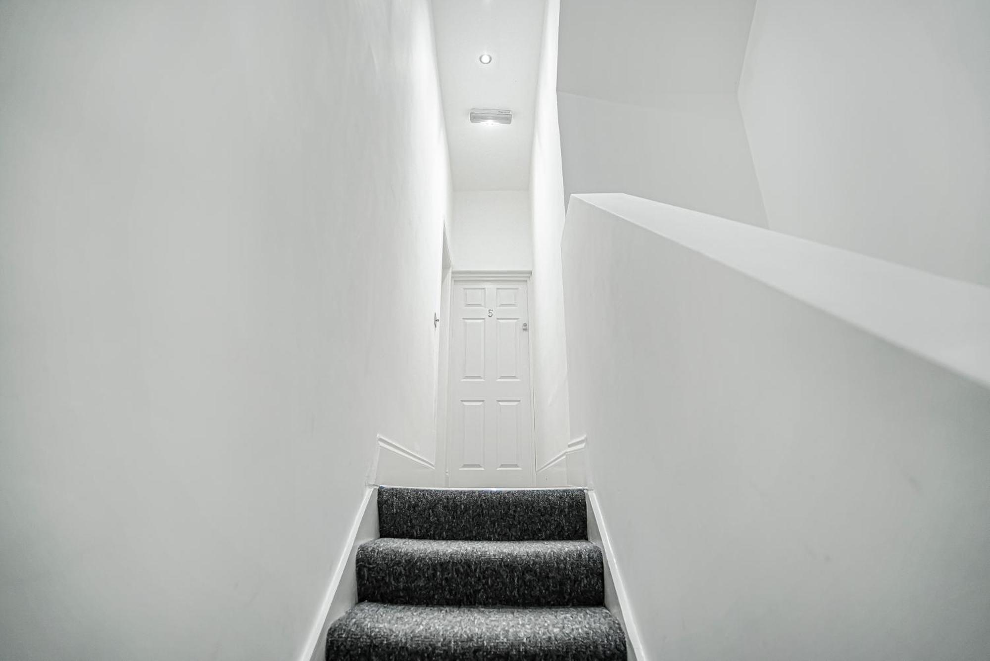 Modern Apartments London With Free Wifi 외부 사진