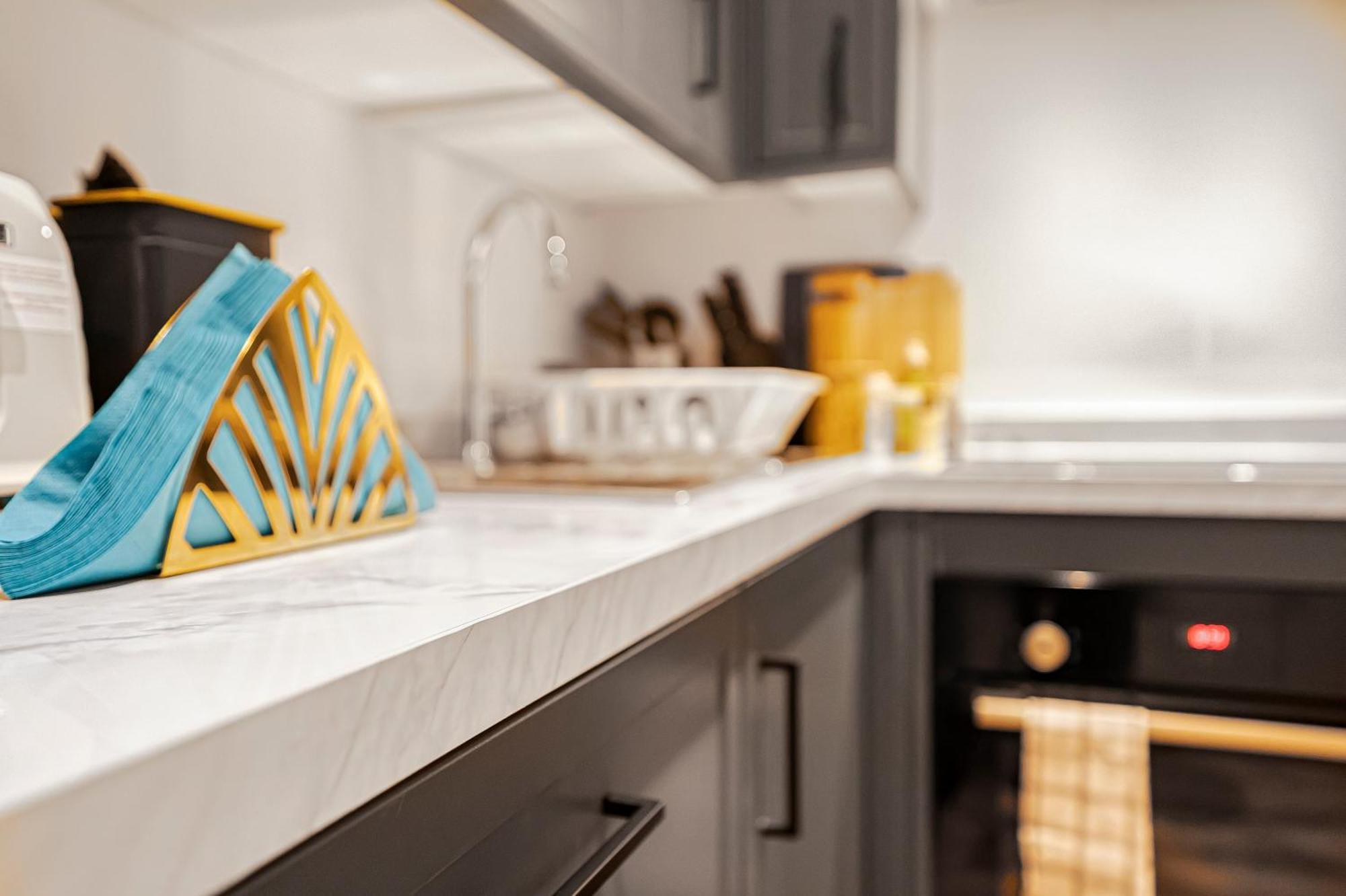 Modern Apartments London With Free Wifi 외부 사진
